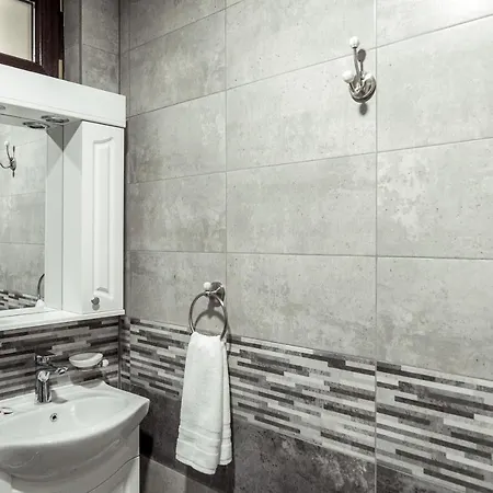 Bed & Breakfast Genia Campulung Moldovenesc